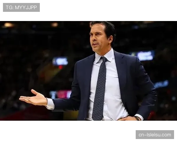 特写：热火更衣室中场训话曝光，斯波尔斯特拉强调防守纪律